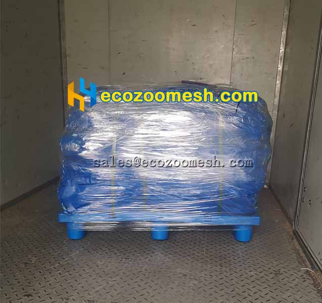 wire mesh being packed into pallet