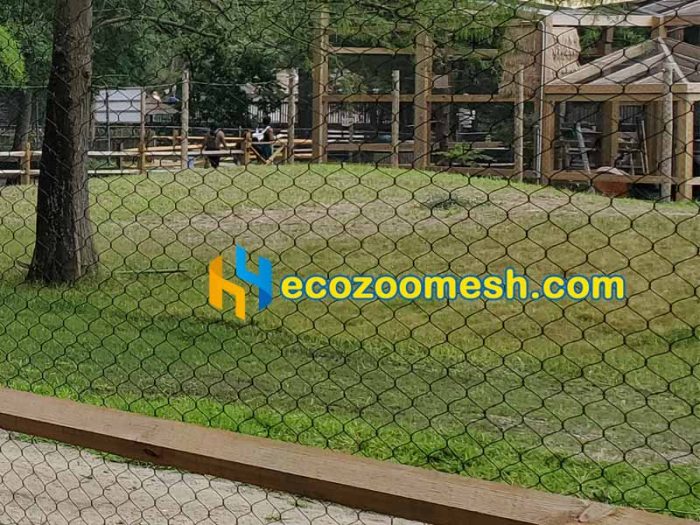 black zoo fence mesh