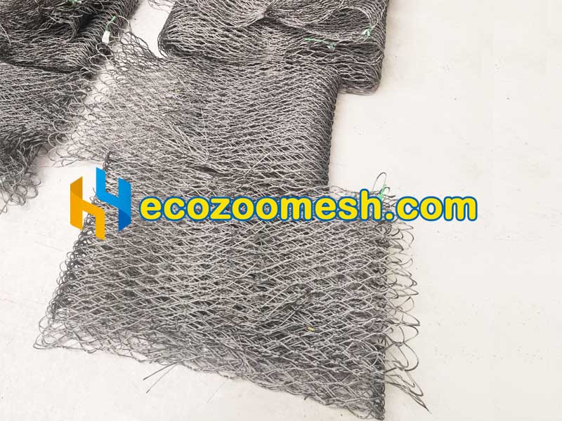 Grizzly Bear Enclosures Cable Mesh details